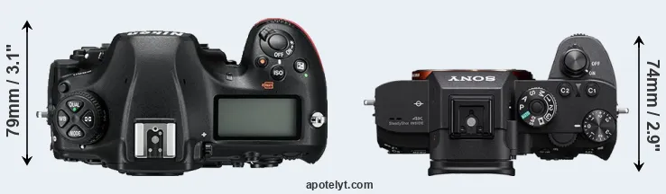 Compare D850 versus A7R III top